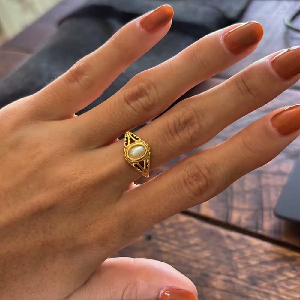Pearl Ring 18K Gold Plated Stainless Steel Size 8 - Picture 8 of 15